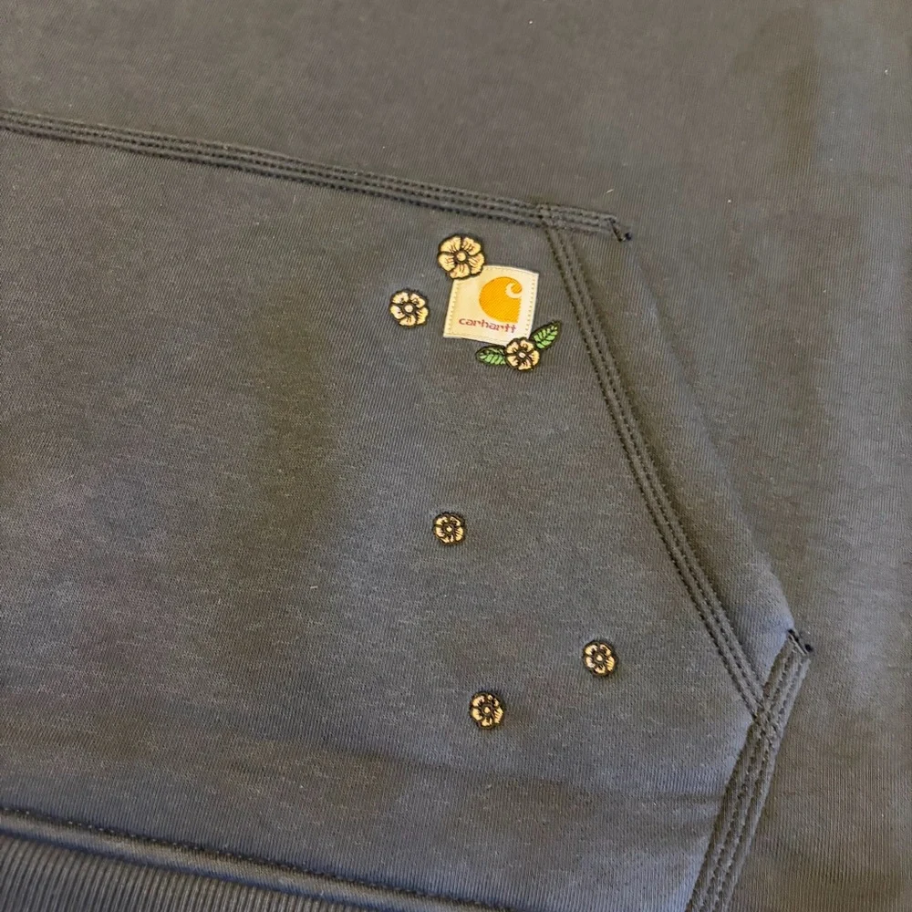 Womens Carhartt Flower Embroidered XXL Relaxed Blue Hoodie Sweatshirt Pullover - Picture 3 of 7